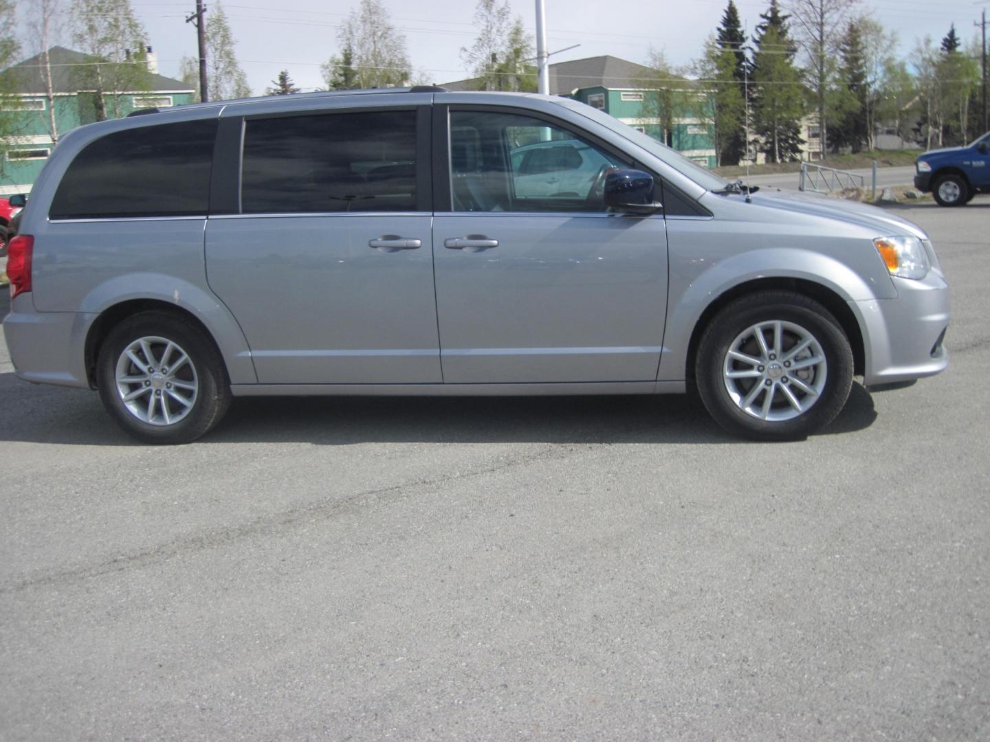 2019 silver /black Dodge Grand Caravan SXT (2C4RDGCG8KR) , located at 9530 Old Seward Highway, Anchorage, AK, 99515, (907) 349-3343, 61.134140, -149.865570 - Photo#2